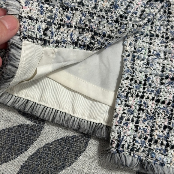 Ann Taylor Petite size 12 nubby skirt with fringe hem, back slit - Picture 7 of 11